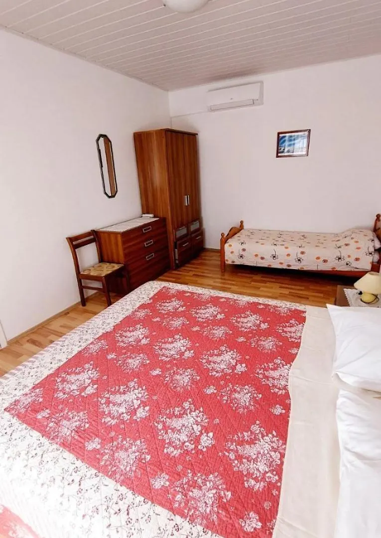 Apartment Nadi - 100 M From Sea Unije